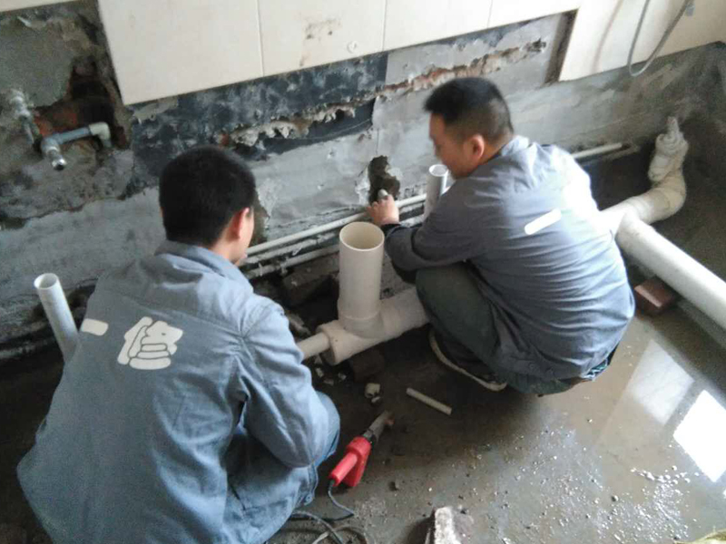 安裝管道防水施工要點(diǎn)，安裝后增壓測試