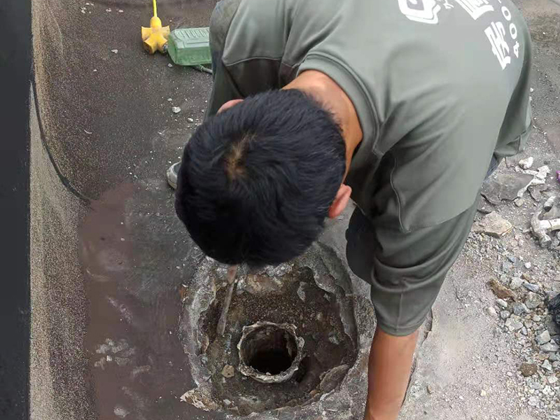 浴室地漏漏水到樓下怎么辦？地漏漏水用